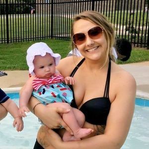 Meet your Posher, Kayla